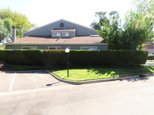 346 Rio Del Oro Ln, Sacramento, CA, 95825-6326 | Card Image