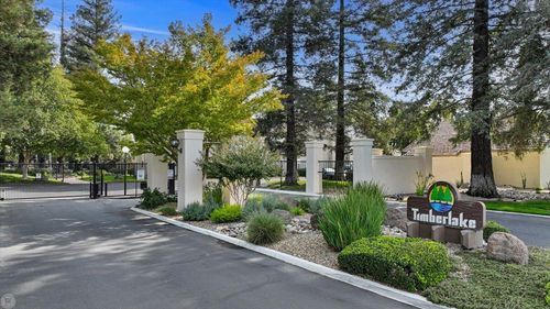 23-3701 Colonial Dr, Modesto, CA, 95356-1267 | Card Image