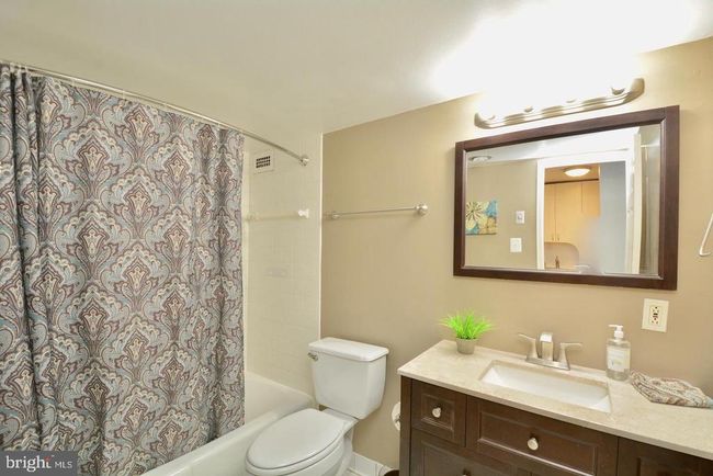 APT-1009 - 4600 S Four Mile Run Dr, Condo with 0 bedrooms, 1 bathrooms and null parking in ARLINGTON VA | Image 14