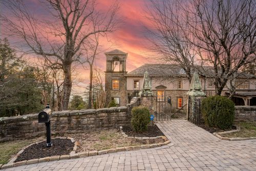 710 W Brow Road, Lookout Mountain, TN, 37350 | Card Image