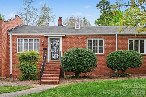 1811 Lynnwood Dr, Charlotte, NC, 28209-1627 | Card Image