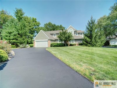 24 Cypress Point Lane, House other with 3 bedrooms, 2 bathrooms and null parking in Monroe NJ | Image 2