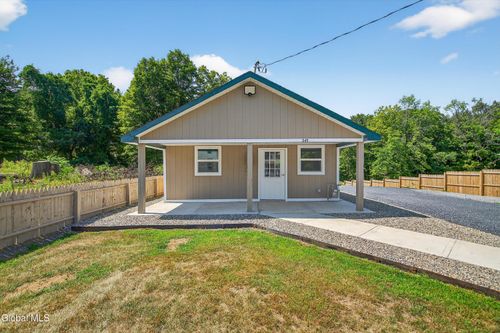 549 Lower Allen St, Hudson Falls, NY, 12839-2657 | Card Image