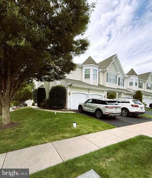 240 Honey Hollow Ln, CHALFONT, PA, 18914-2969 | Card Image