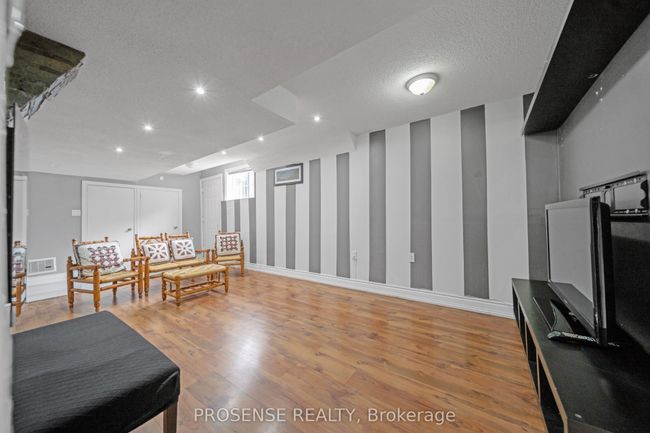 147 Whitwell Dr, House other with 6 bedrooms, 4 bathrooms and 4 parking in Brampton ON | Image 41