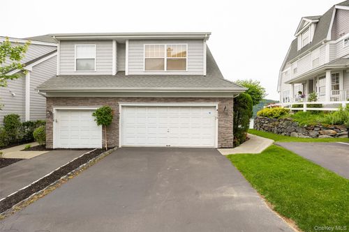 114 Hudson Pointe Dr, Poughkeepsie, NY, 12601-3938 | Card Image