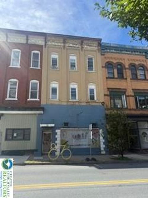 1-662 Main St, Slatington, PA, 18080-1444 | Card Image