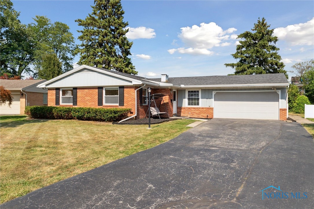 Clarewood Dr, Toledo, OH 43623