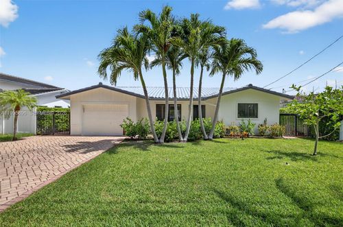 2481 Se 15th St, Pompano Beach, FL, 33062-7503 | Card Image