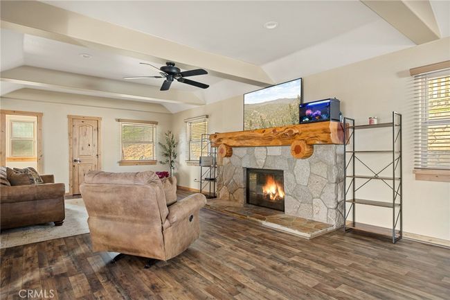 29230 Lakeview Ln, House other with 3 bedrooms, 3 bathrooms and null parking in Cedar Glen CA | Image 8