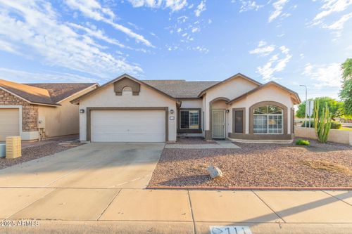 711 E Los Arboles Ct, Chandler, AZ, 85225-0948 | Card Image