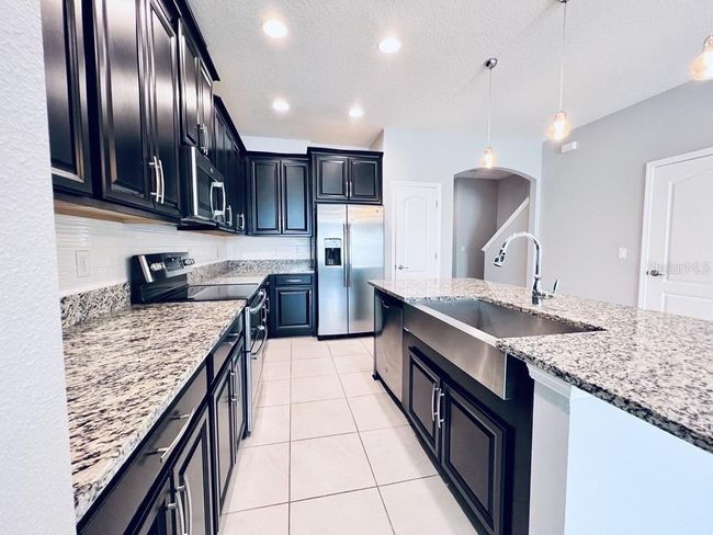 2917 Econ Landing Blvd, Townhouse with 3 bedrooms, 3 bathrooms and null parking in Orlando FL | Image 6