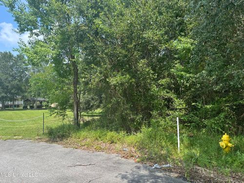 0 King Cir, Pass Christian, MS, 39571 | Card Image