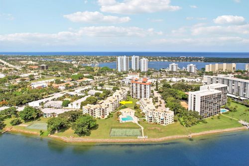 403-372 Golfview Road, North Palm Beach, FL, 33408 | Card Image