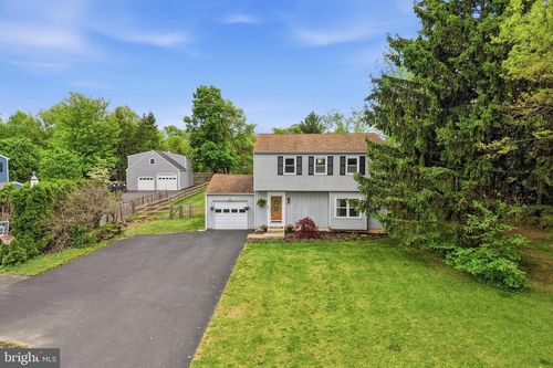 957 Route 113, SELLERSVILLE, PA, 18960-2962 | Card Image