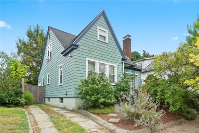 215 River Avenue, House other with 3 bedrooms, 1 bathrooms and 2 parking in Providence RI | Image 3