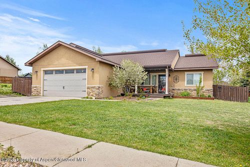 352 Lakeview Rd, Hayden, CO, 81639-5092 | Card Image