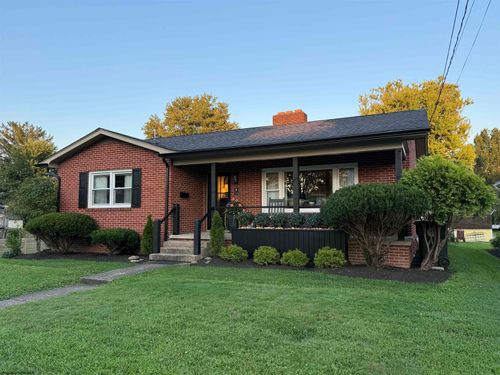 126 Barbour St, Buckhannon, WV, 26201-2551 | Card Image
