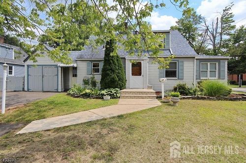 2 Mohawk Dr, Cranford, NJ, 07016-3312 | Card Image