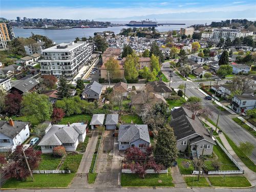 877 Wollaston St, Esquimalt, BC, V9A5A9 | Card Image