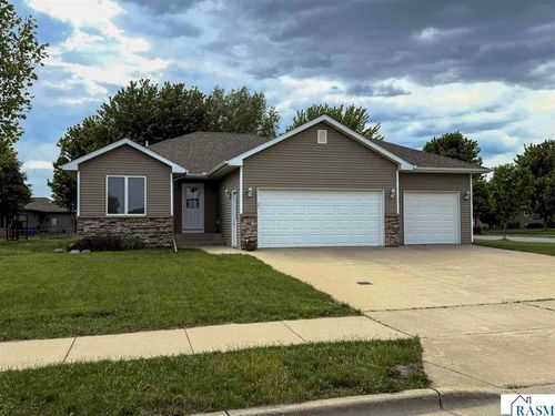 1919 Ryan Road, New Ulm, MN, 56073 | Card Image