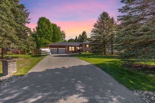 15 Burbank Cir, Everett, ON, L0M1J0 | Card Image