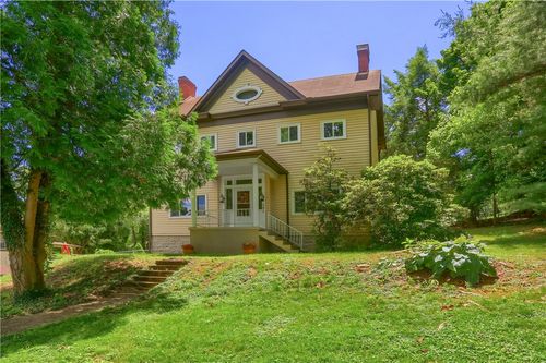 201 Center Avenue, Oakdale, PA, 15071 | Card Image