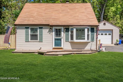 437 Shady Ln, Howell, NJ, 07731-1918 | Card Image