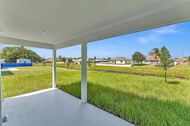 2033 Sw Castinet Ln, House other with 4 bedrooms, 3 bathrooms and null parking in Port St. Lucie FL | Image 40