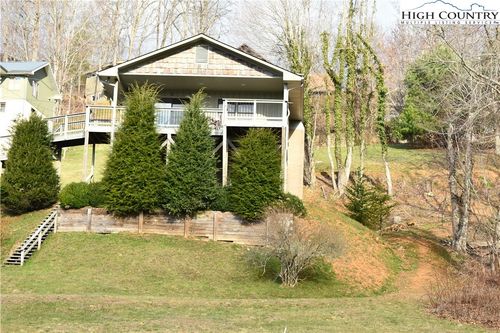 733 Azalea Dr, Newland, NC, 28657-8806 | Card Image