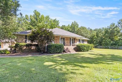 2604 Scottsboro Hwy, House other with 3 bedrooms, 2 bathrooms and null parking in Guntersville AL | Image 3