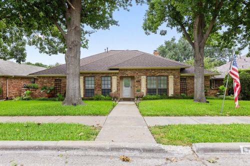 4525 Meadowview Dr, Mesquite, TX, 75150-2948 | Card Image