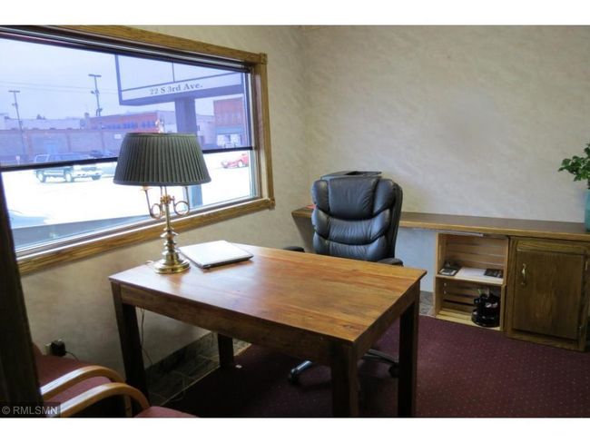 Front office area | Image 4