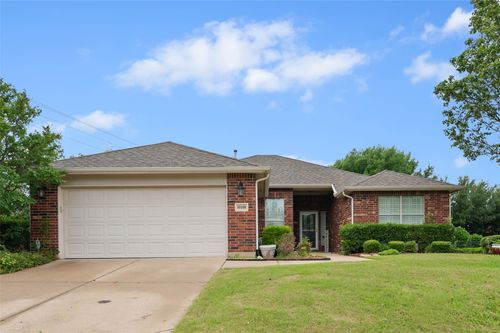 10108 Serene Ct, Denton, TX, 76207-8695 | Card Image