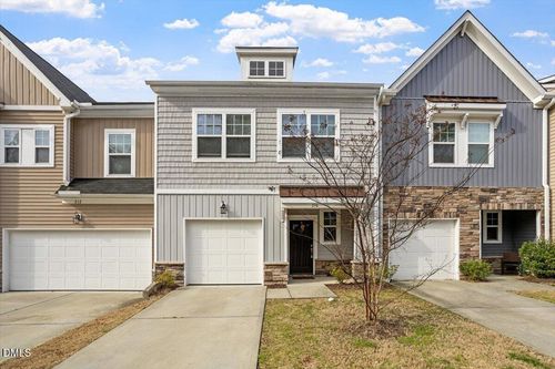 210 Vista Creek Pl, Cary, NC, 27511-6734 | Card Image