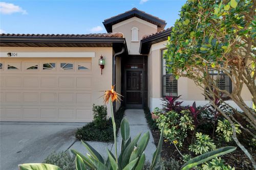 204 Mystic Falls Dr, APOLLO BEACH, FL, 33572-3131 | Card Image