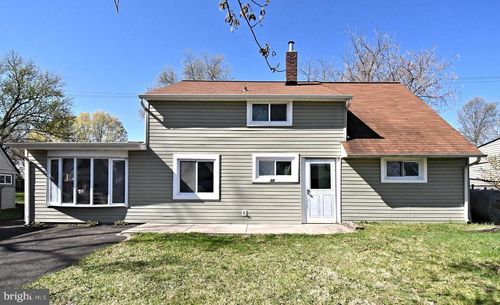 30 Roundwood Lane, LEVITTOWN, PA, 19055 | Card Image