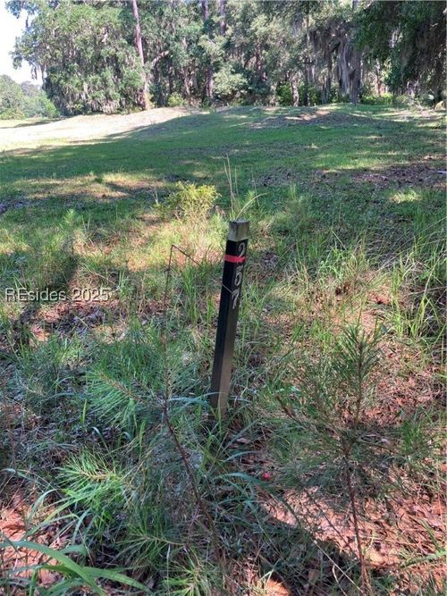 41 Volunteers Rdg, Daufuskie Island, SC, 29915-9303 | Card Image