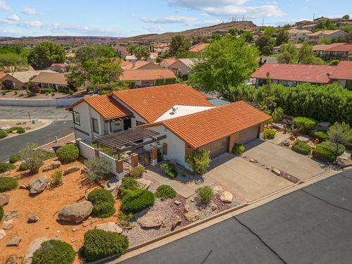 4-300 W 2025 S, St George, UT, 84770-8703 | Card Image