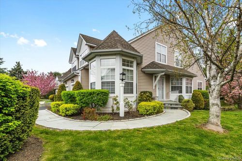 57 Roundtop Rd, Yonkers, NY, 10710-2327 | Card Image