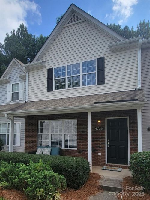 6720 Cypress Tree Ln, Charlotte, NC, 28215-4233 | Card Image