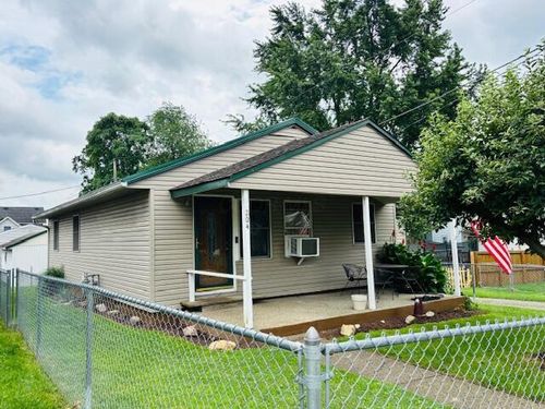 204 Hunter St, Newark, OH, 43055-6329 | Card Image