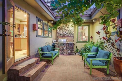 438 Retaheim Way, La Jolla, CA, 92037-6652 | Card Image