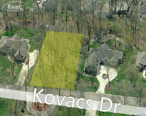 7531 Kovacs Dr, Linden, MI, 48451-8650 | Card Image