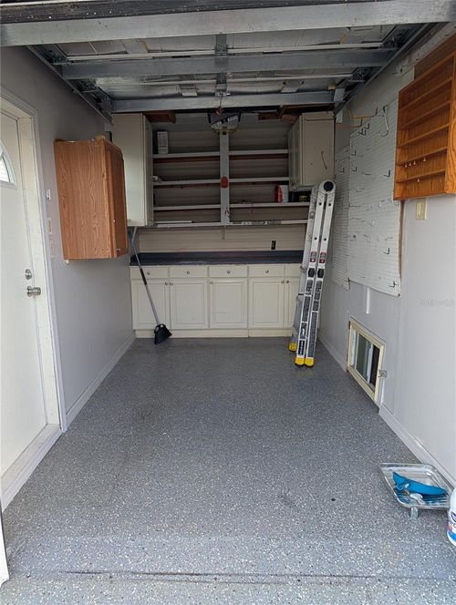 37526 Rio Ln, ZEPHYRHILLS, FL, 33541-4262 | Card Image