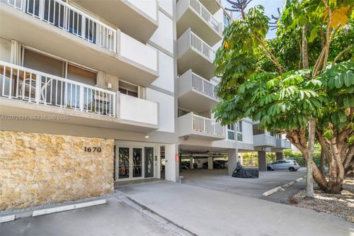 4b-1670 Bay Rd, Miami Beach, FL, 33139-2179 | Card Image