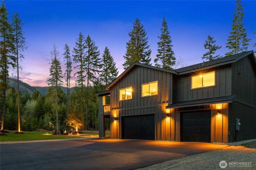 630 Silver Creek Rd, Easton, WA, 98925-5920 | Card Image