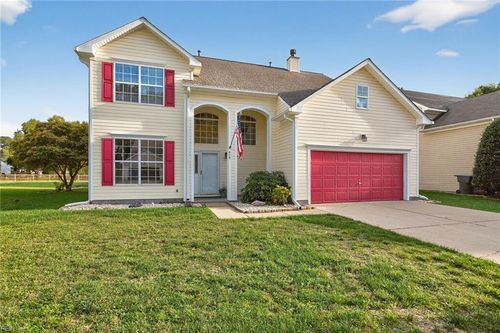 979 Holbrook Dr, Newport News, VA, 23602-8907 | Card Image