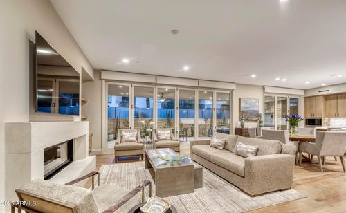 5553 E Stella Ln, Paradise Valley, AZ, 85253-4260 | Card Image