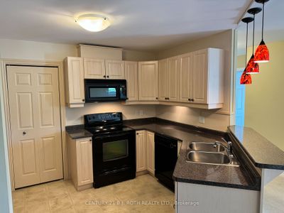 24 Dairy Lane, Condo with 2 bedrooms, 2 bathrooms and 26 parking in Huntsville ON | Image 3